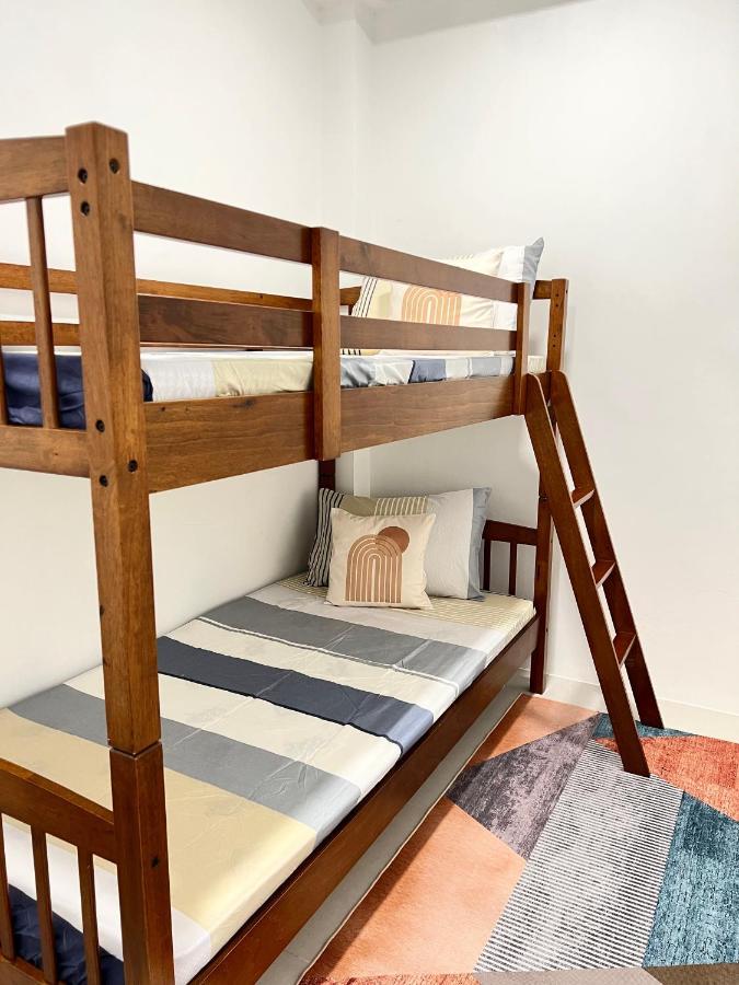 קוצ'ינג Rayyan Condominium @ Metrocity Square מראה חיצוני תמונה